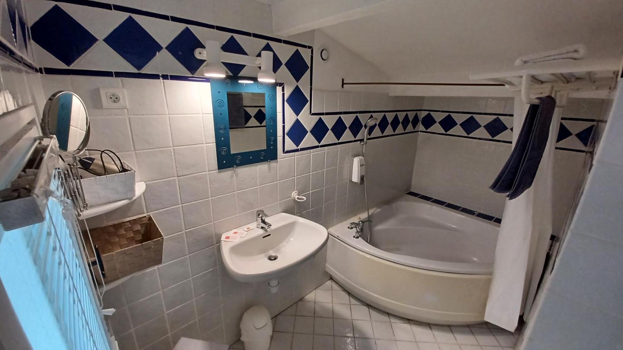 Hotel Bel Valen Le Val Bilik gambar